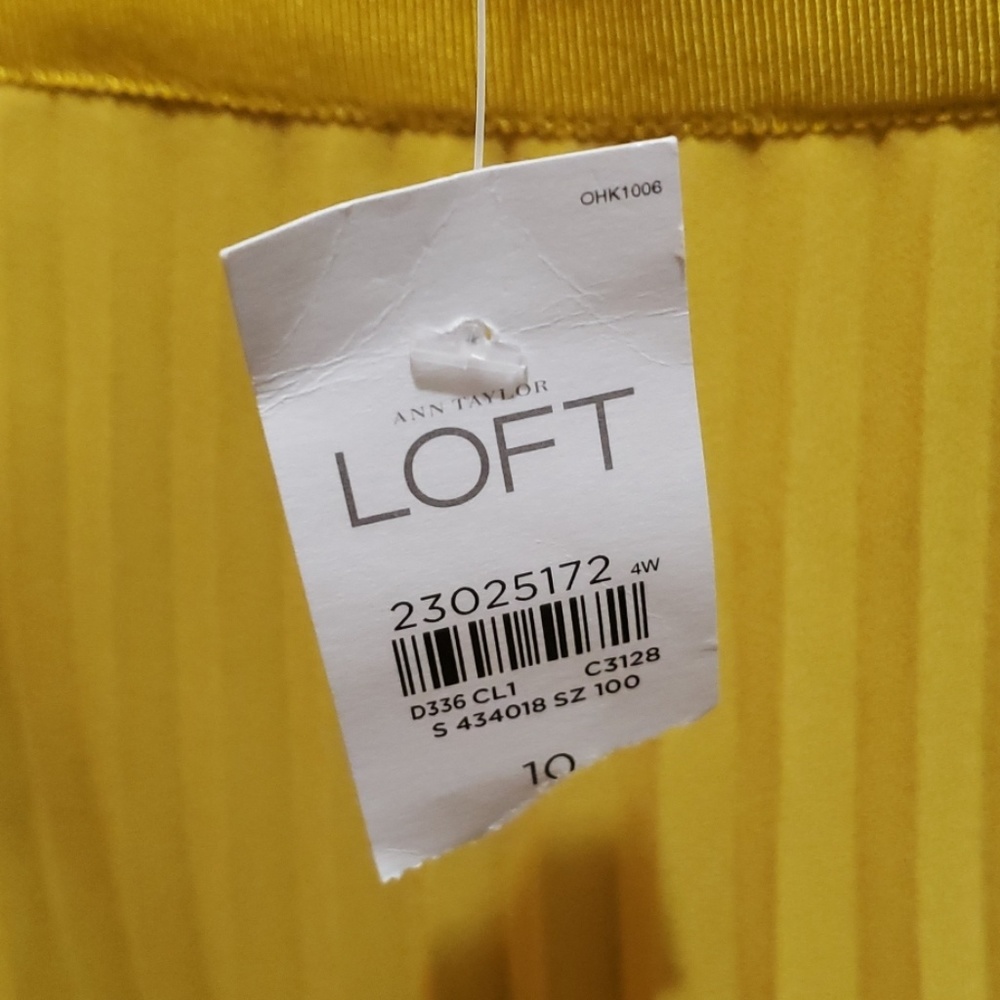 NWT LOFT PLEATED YELLOW SKIRT SIZE 10 - Picture 4 of 6